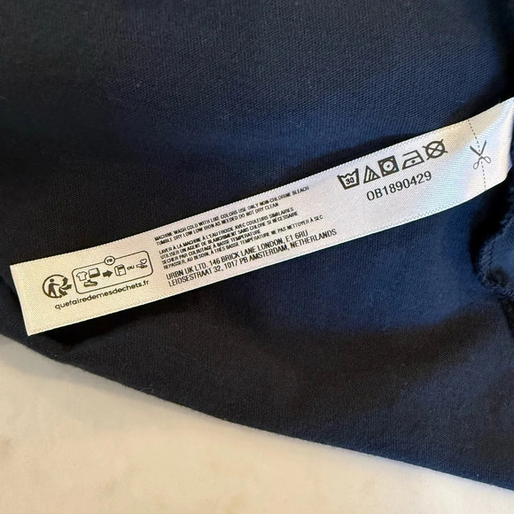 Free People Movement Women’s V Neck Over Sized Black Tee Size S - Picture 10 of 13